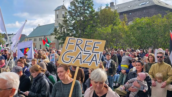 Dünya İzlanda'da binlerce kişi Filistin için toplandı: Hükümet acilen harekete geçmeli, İsrail'e ambargo uygulanmalı, diplomatik ilişkiler kesilmeli!